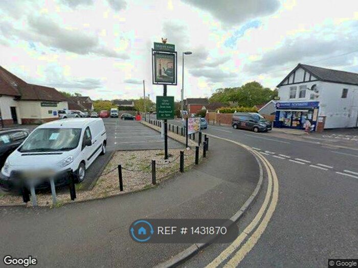 2 Bedroom Bungalow To Rent In Wigmore Road, Gillingham, ME8