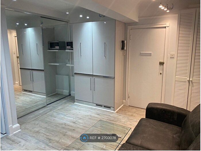 Studio To Rent In Pelham Court, London, SW3
