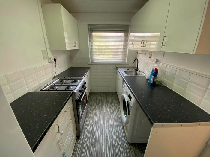 1 Bedroom Flat To Rent In Morton Walk, Leicester, Leicestershire, LE5