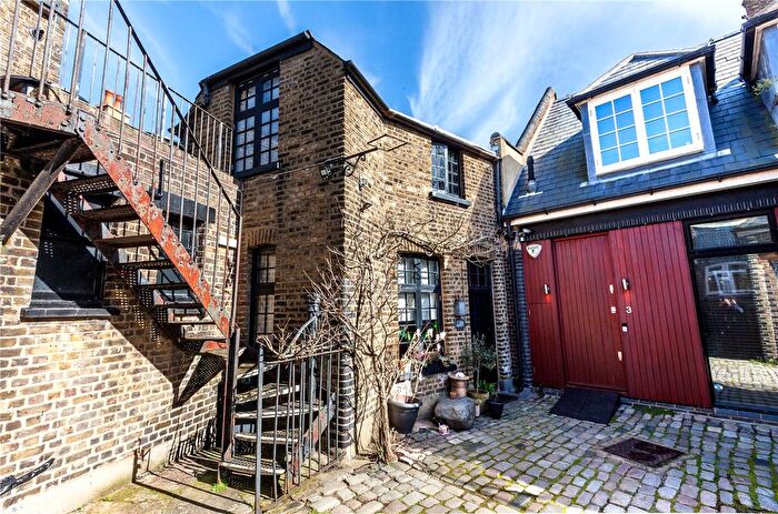 2 Bedroom Detached House For Sale In Highgate High Street, London, United Kingdom, N6