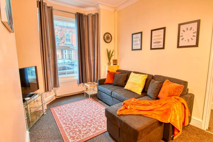 4 Bedroom Flat To Rent In Mere Road, Birmingham, B23