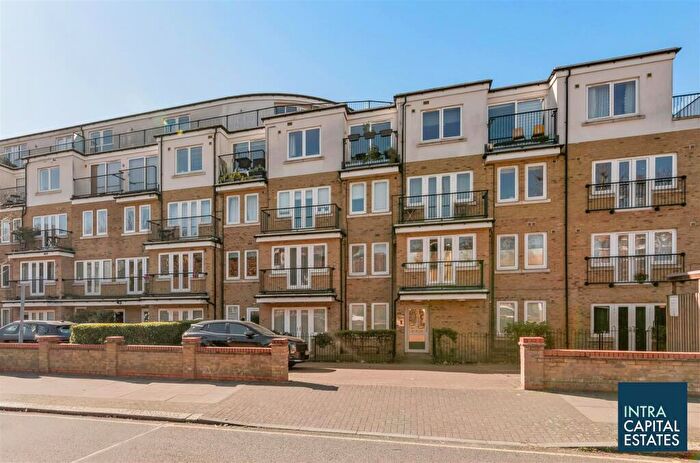 1 Bedroom Apartment To Rent In Malvern Road, NW6