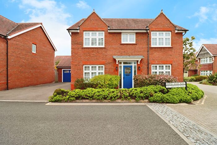 4 Bedroom Detached House For Sale In Horse Leaze Road, Bristol, BS16