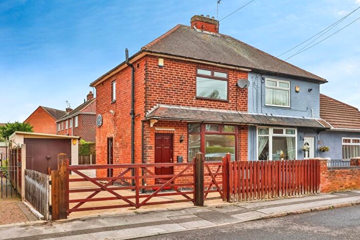 3 Bedroom Semi Detached House For Sale In Oakenhall Avenue, Hucknall, Nottingham, NG15