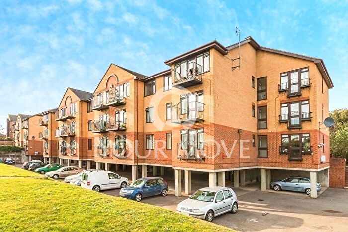 1 Bedroom Flat To Rent In London Road, Greenhithe, Kent, DA9