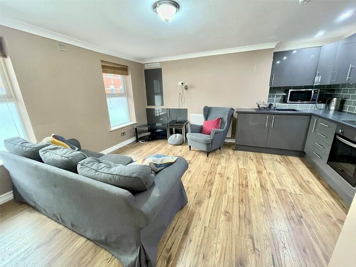 2 Bedroom Flat To Rent In Park Place, Manchester, M4