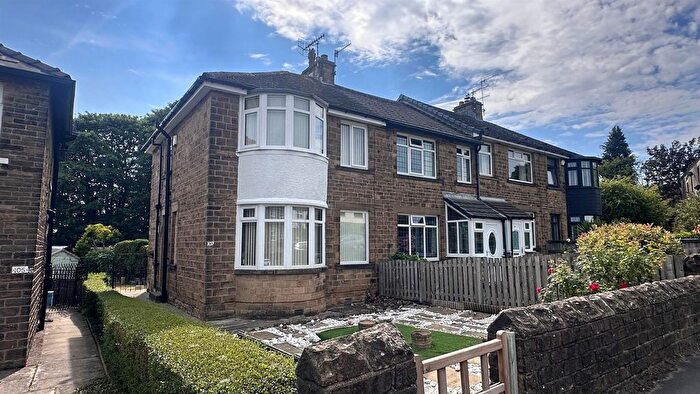 3 Bedroom Town House For Sale In Bradford Road, Idle, Bradford, BD10