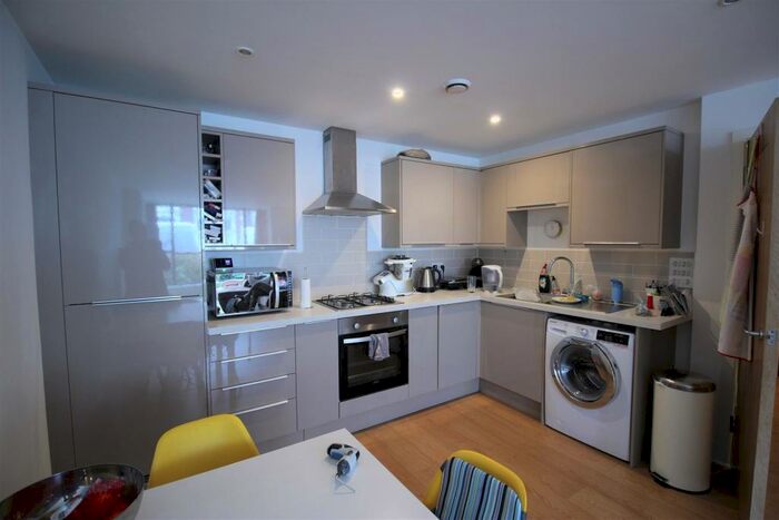 2 Bedroom Flat To Rent In Arabella Court London Road North End Portsmouth Hampshire, PO2