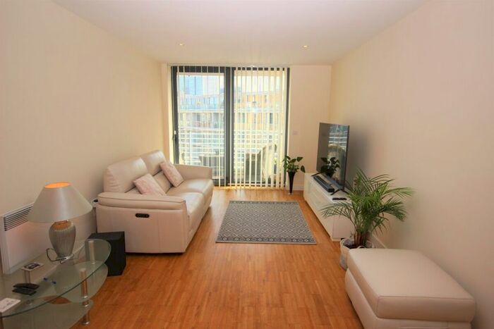 2 Bedroom Flat To Rent In Kelso Place, Manchester, M15