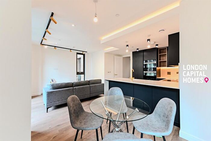 2 Bedroom Apartment To Rent In Siena House, Bollinder Place, EC1V