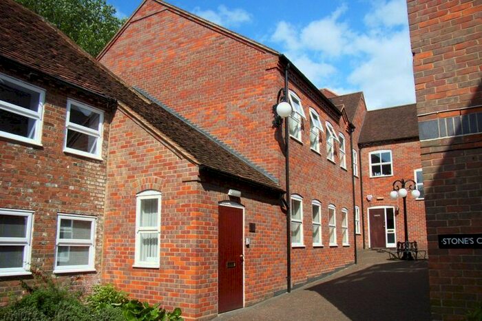2 Bedroom Flat To Rent In Stones Courtyard, High Street, Chesham, HP5