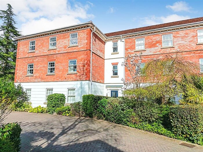 2 Bedroom Flat For Sale In Abington Drive, Banks, Southport, PR9