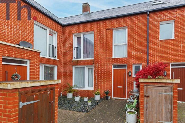3 Bedroom Terraced House For Sale In Newport, Isle Of Wight, PO30