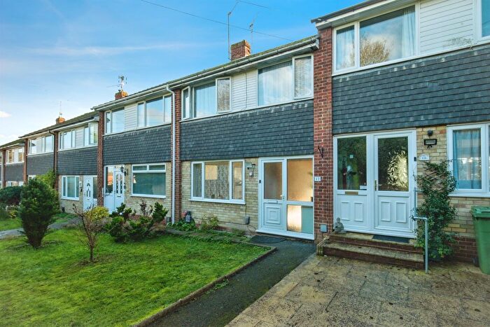 3 Bedroom Terraced House For Sale In Lingfield Close, Old Basing, Basingstoke, RG24