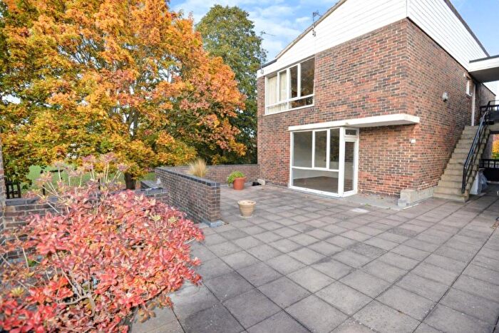 2 Bedroom Apartment To Rent In St Peter`s Road, Wolvercote, Oxford, OX2