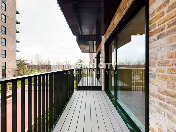 1 Bedroom Flat For Sale In Greenleaf Walk, Watson House, UB1
