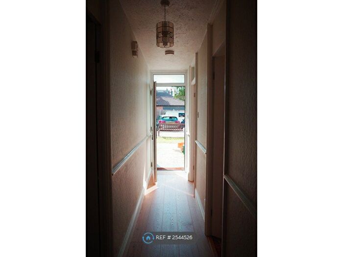 1 Bedroom Flat To Rent In Fairlea Place, London, W5