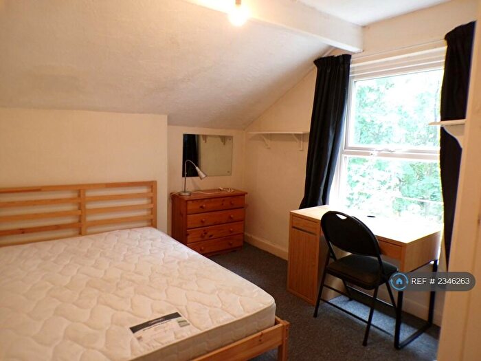 7 Bedroom Terraced House To Rent In Egerton Road, Manchester, M14