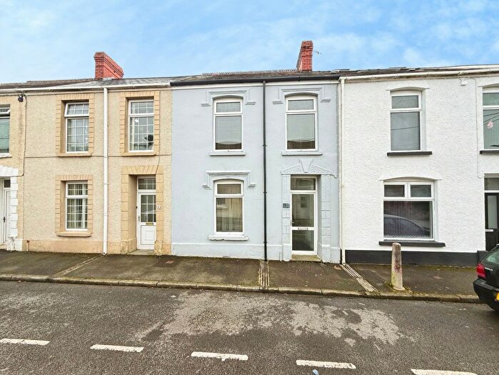 3 Bedroom Town House For Sale In Cambrian Place, Pontarddulais, Swansea, West Glamorgan, SA4