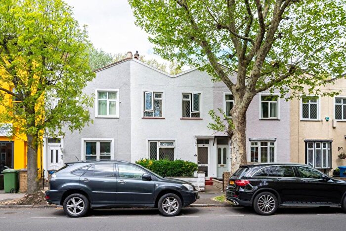 3 Bedroom Terraced House For Sale In Plough Way, Rotherhithe, London, SE16