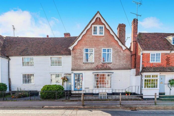 4 Bedroom Property To Rent In The Hill, Cranbrook, TN17