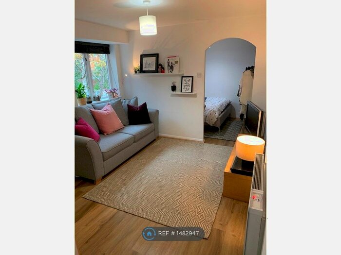 1 Bedroom Flat To Rent In Woolwich, London, SE18