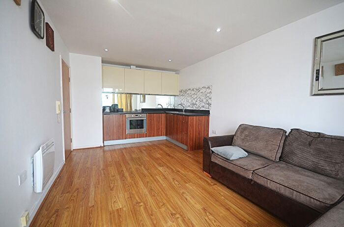 1 Bedroom Flat To Rent In Ropeworks, IG11