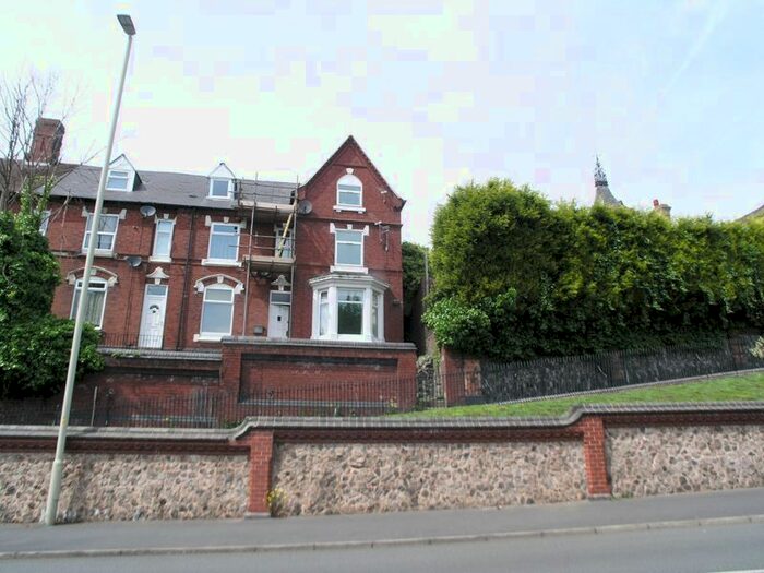 1 Bedroom Flat To Rent In Church Hill, Brierley Hill, DY5