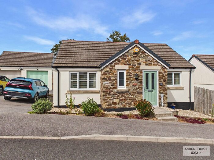3 Bedroom Bungalow For Sale In Du Maurier Drive, Fowey, PL23