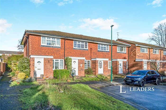 2 Bedroom Terraced House To Rent In Tapestry Close, SM2