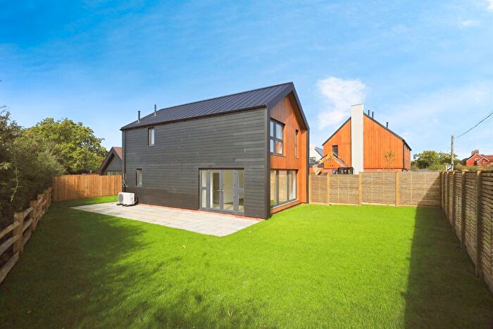 3 Bedroom Detached House For Sale In The Paddock, Upper Dicker, Hailsham, BN27