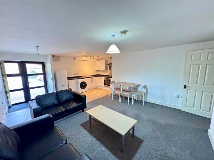 2 Bedroom Apartment To Rent In Pelham Road, Sherwood Rise, NG5