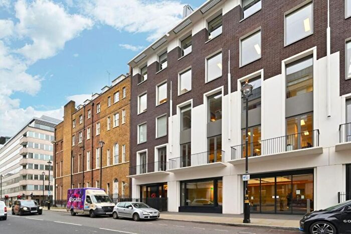 3 Bedroom Flat For Sale In Seymour Street, London, W1H