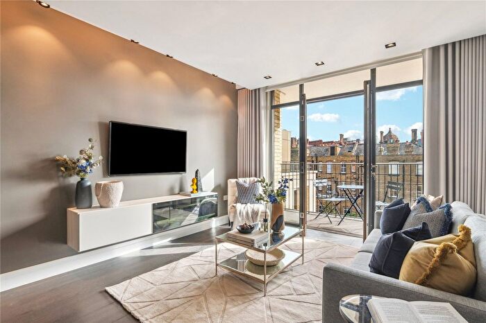 2 Bedroom Flat For Sale In Young Street, London, W8