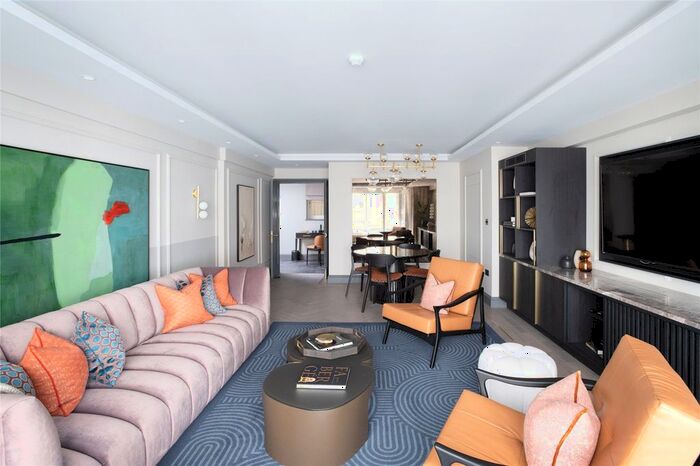 2 Bedroom Flat To Rent In Hyde Park Gate, Kensington, SW7