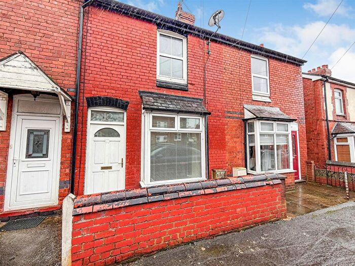 2 Bedroom Terraced House For Sale In Llwyn Road, Oswestry, SY11