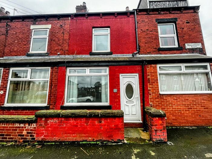 4 Bedroom Terraced House To Rent In Ecclesburn Road, Leeds, LS9