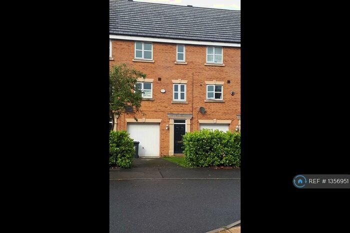 3 Bedroom Terraced House To Rent In Morse Way, Kettering, NN14