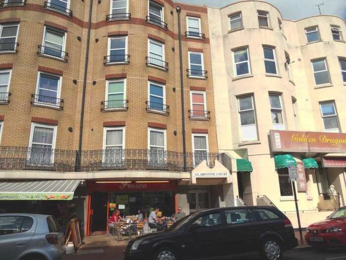 1 Bedroom Flat To Rent In Terminus Road, Eastbourne, BN21