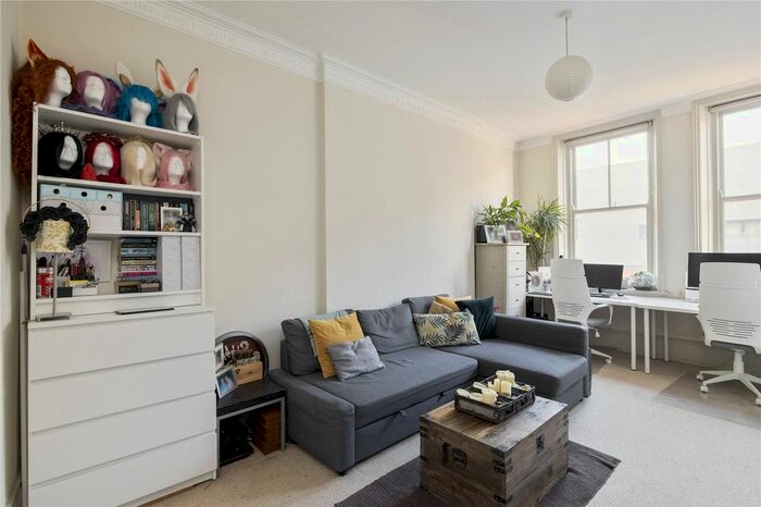 1 Bedroom Flat To Rent In Streatham High Road, London, SW16