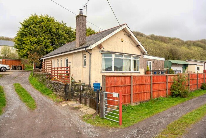 4 Bedroom Bungalow For Sale In Bryncir, Garndolbenmaen, Gwynedd, LL51