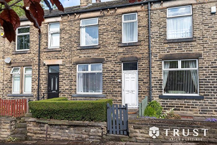 3 Bedroom Terraced House For Sale In Moor End Lane, Dewsbury, WF13