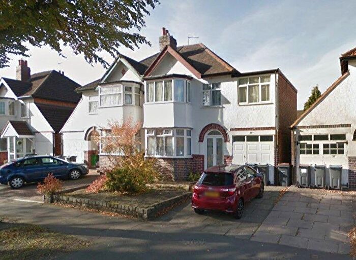 6 Bedroom Semi-Detached House To Rent In Bushmore Road, Birmingham, B28