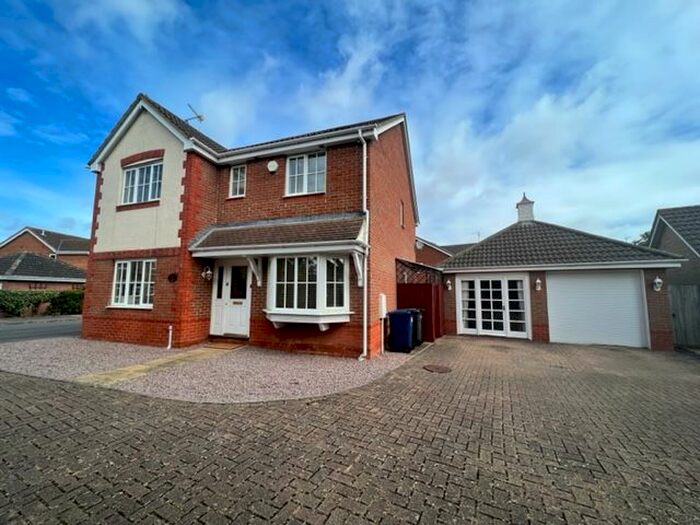 4 Bedroom Property To Rent In Brunel Drive, Yaxley, Peterborough, PE7