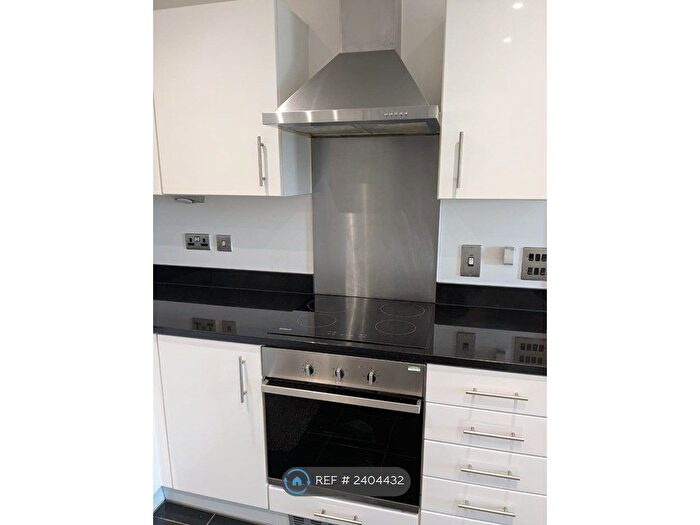 1 Bedroom Flat To Rent In Trident Point, Harrow, HA1