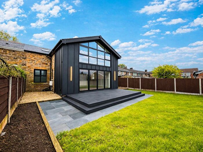 3 Bedroom Semi-Detached House For Sale In Brandlesholme Road, Greenmount, Bury, BL8