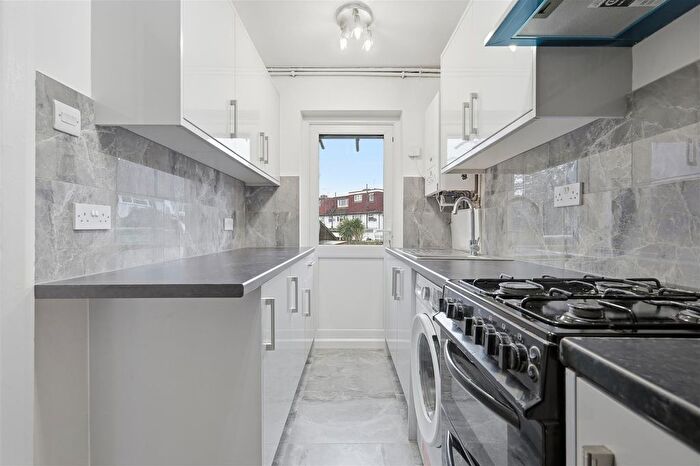3 Bedroom Detached House To Rent In Staines Road, Twickenham, TW2