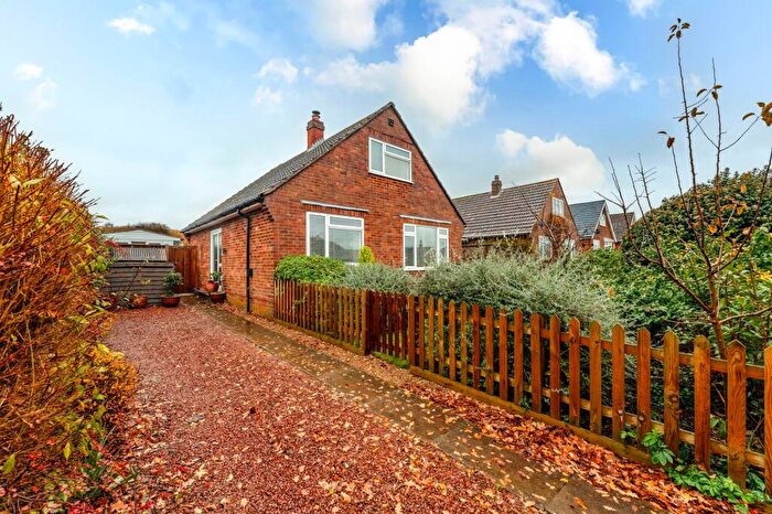 2 Bedroom Chalet For Sale In Heath Rise, Fakenham, NR21