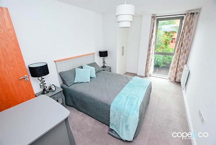2 Bedroom Apartment To Rent In Cathedral View, Full Street, Derby, Derbyshire, DE1