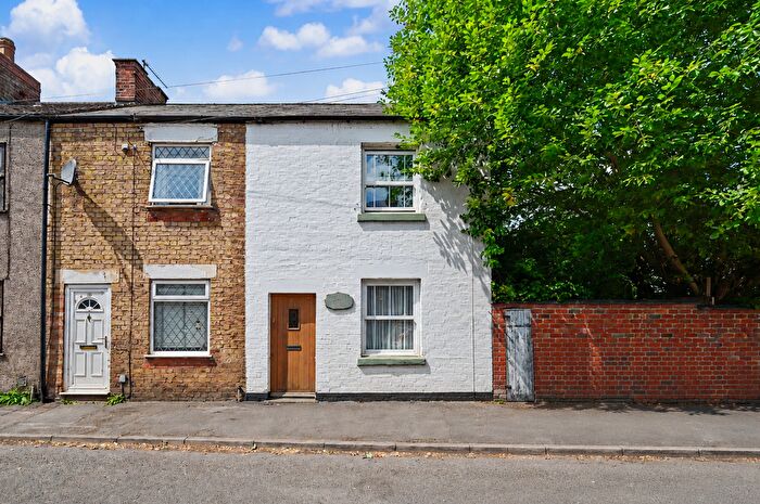 2 Bedroom Cottage For Sale In Church Street, Clifton Upon Dunsmore, Rugby, CV23